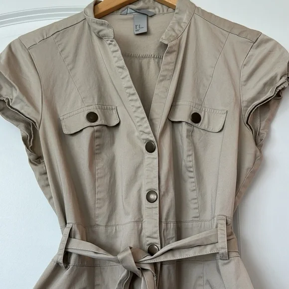 H&M khaki dress with belt - Picture 2 of 2